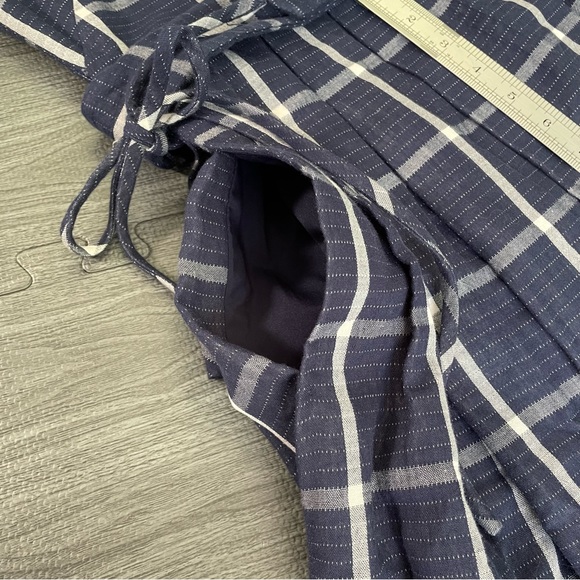 Gal meets glam navy plaid dress - Picture 4 of 8